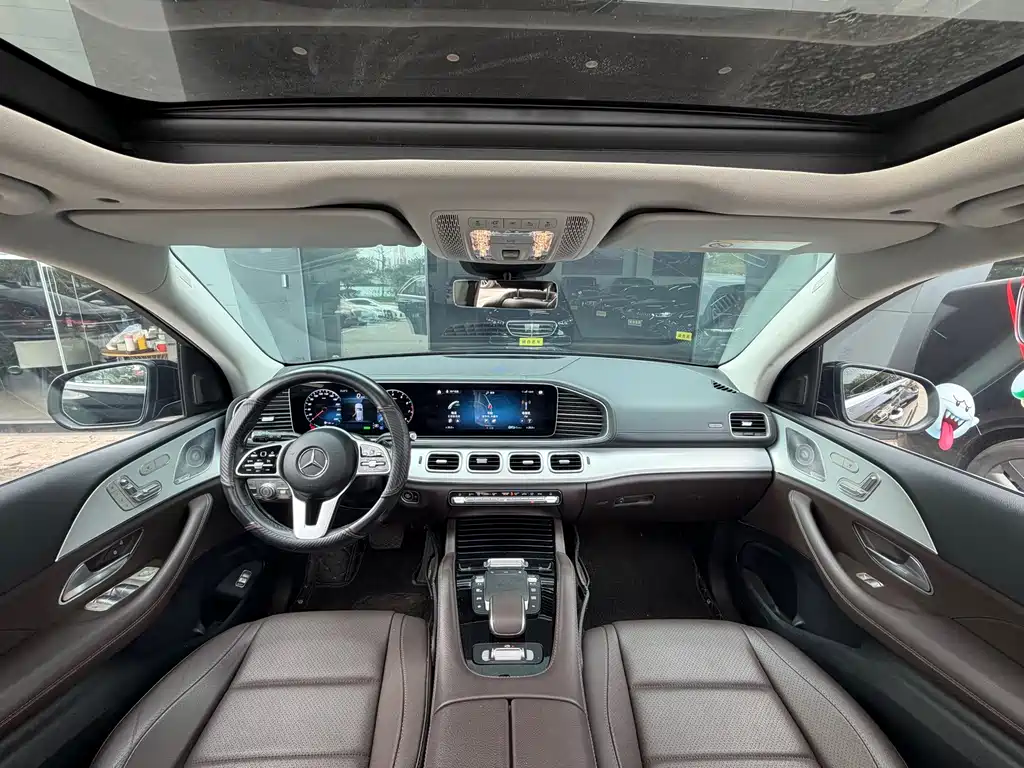 Mercedes-Benz GLE (Import) — миниатюра 9