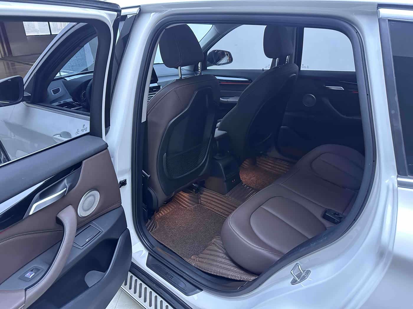BMW X1 1.5 л 2022 г. Белый, пробег 44000 км