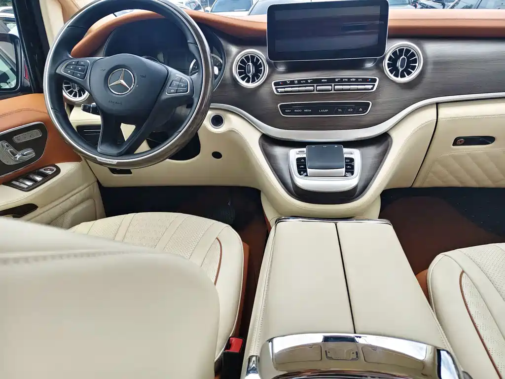 Mercedes-Benz Vito — миниатюра 11