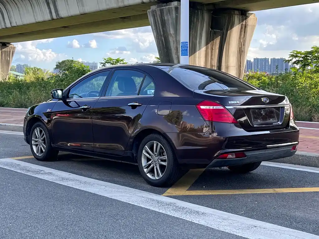 Geely Emgrand — миниатюра 9