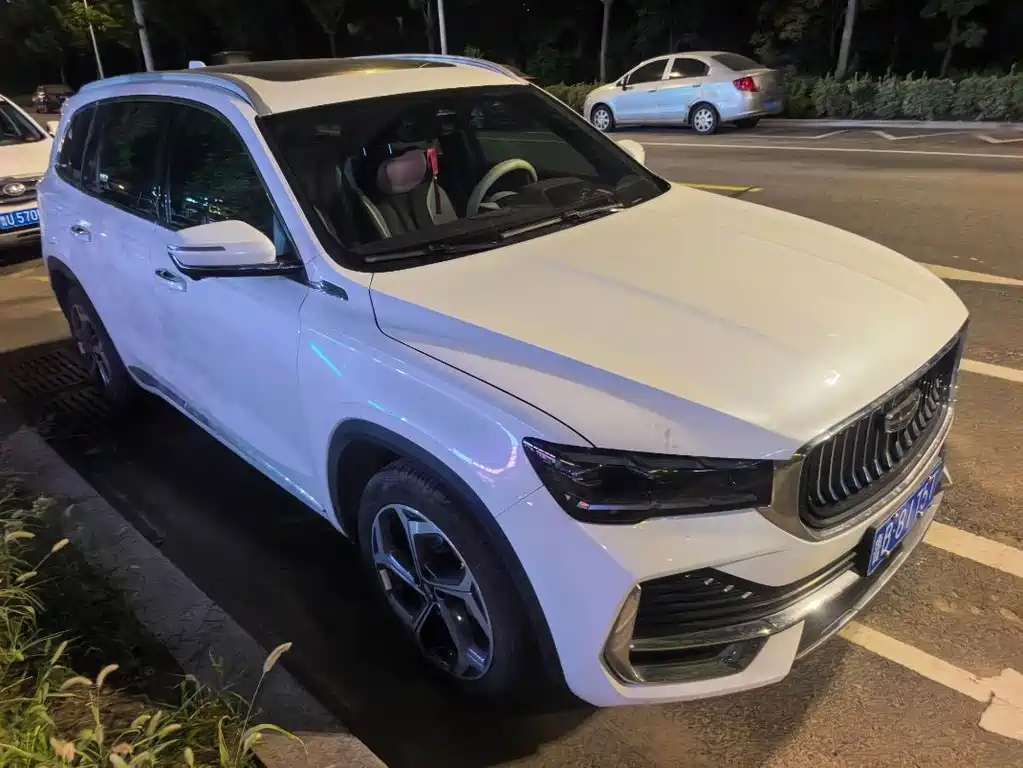 Geely Xingyue L — миниатюра 2