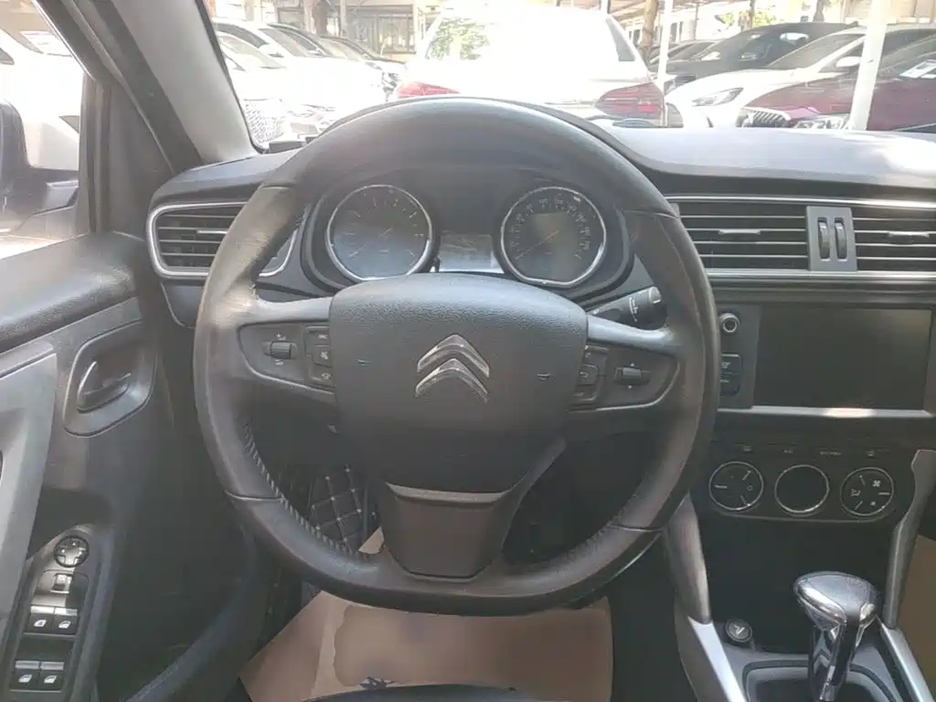 Citroen C3-XR — миниатюра 11