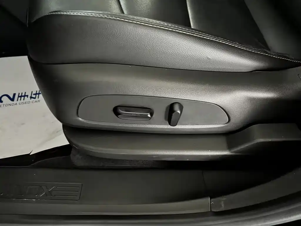 Chevrolet Equinox — миниатюра 22