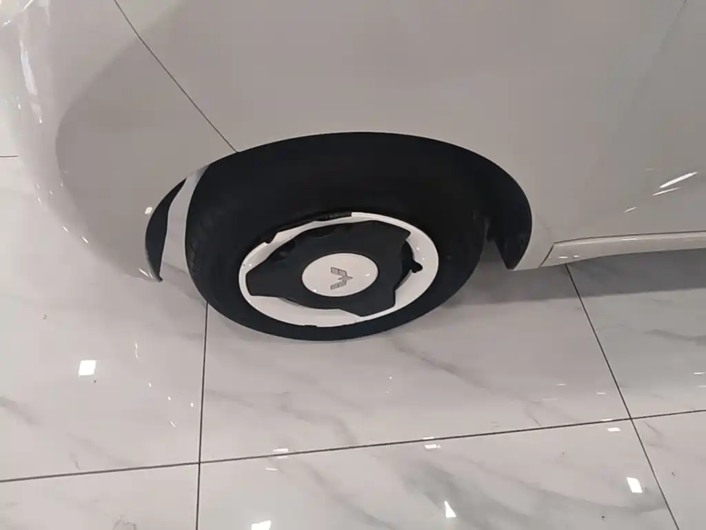 Wuling MINIEV — миниатюра 23