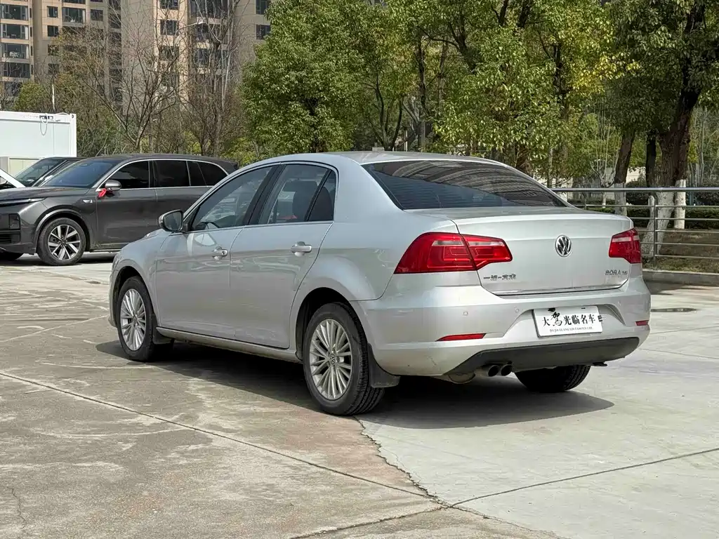 Volkswagen Bora — миниатюра 5