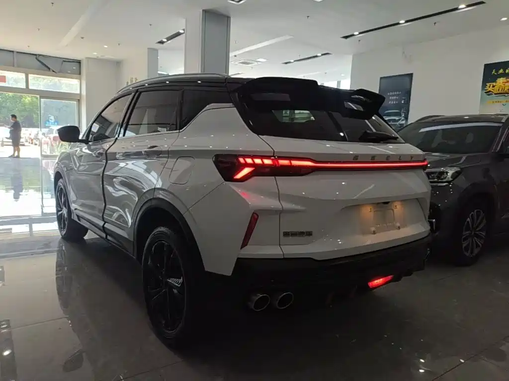 Geely Binyue — миниатюра 5