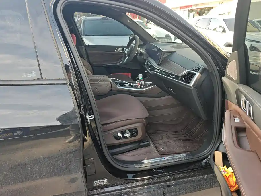 BMW X5 — миниатюра 8