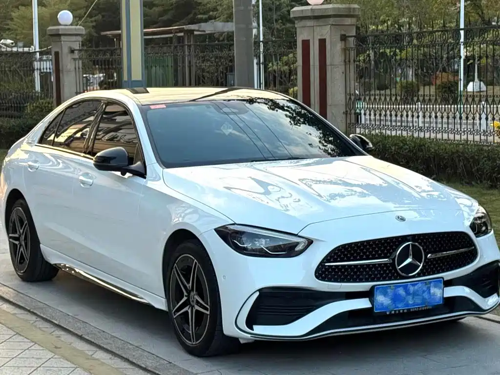 Mercedes-Benz C-Class — миниатюра 3