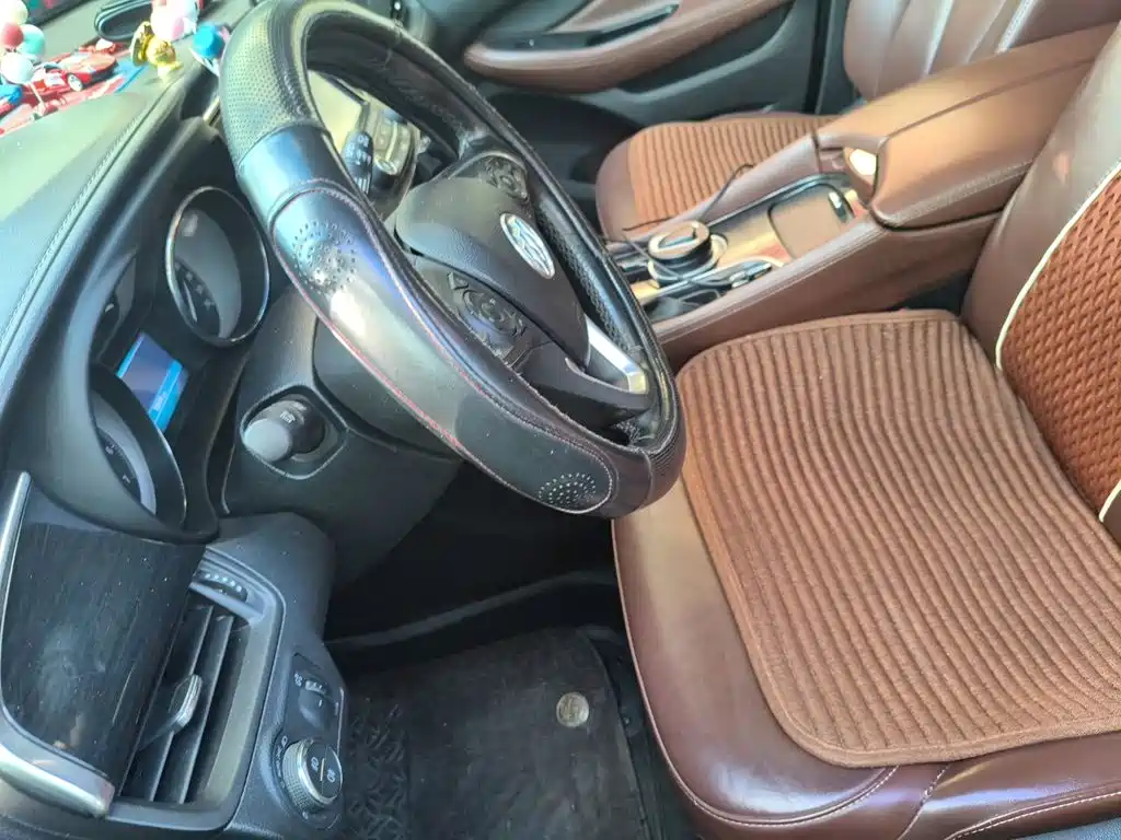 Buick Envision Plus — миниатюра 11