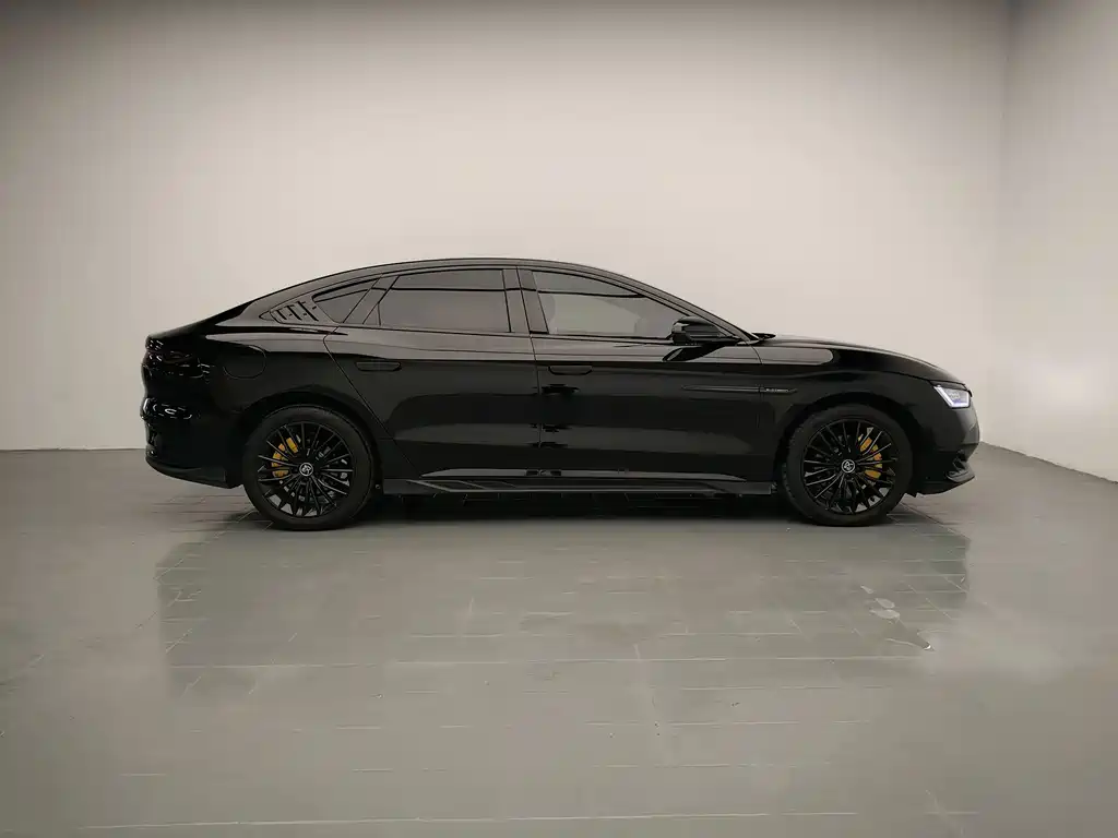 BYD Han — миниатюра 8