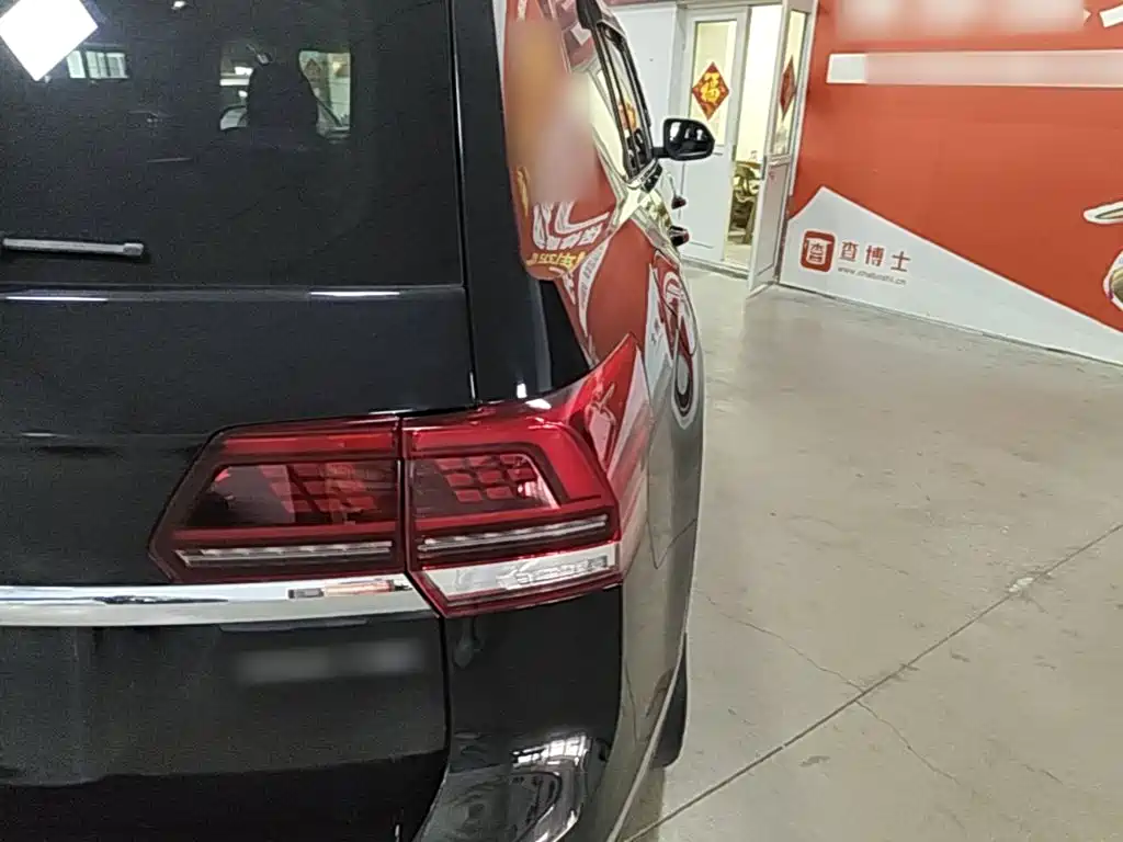 Volkswagen Teramont — миниатюра 8
