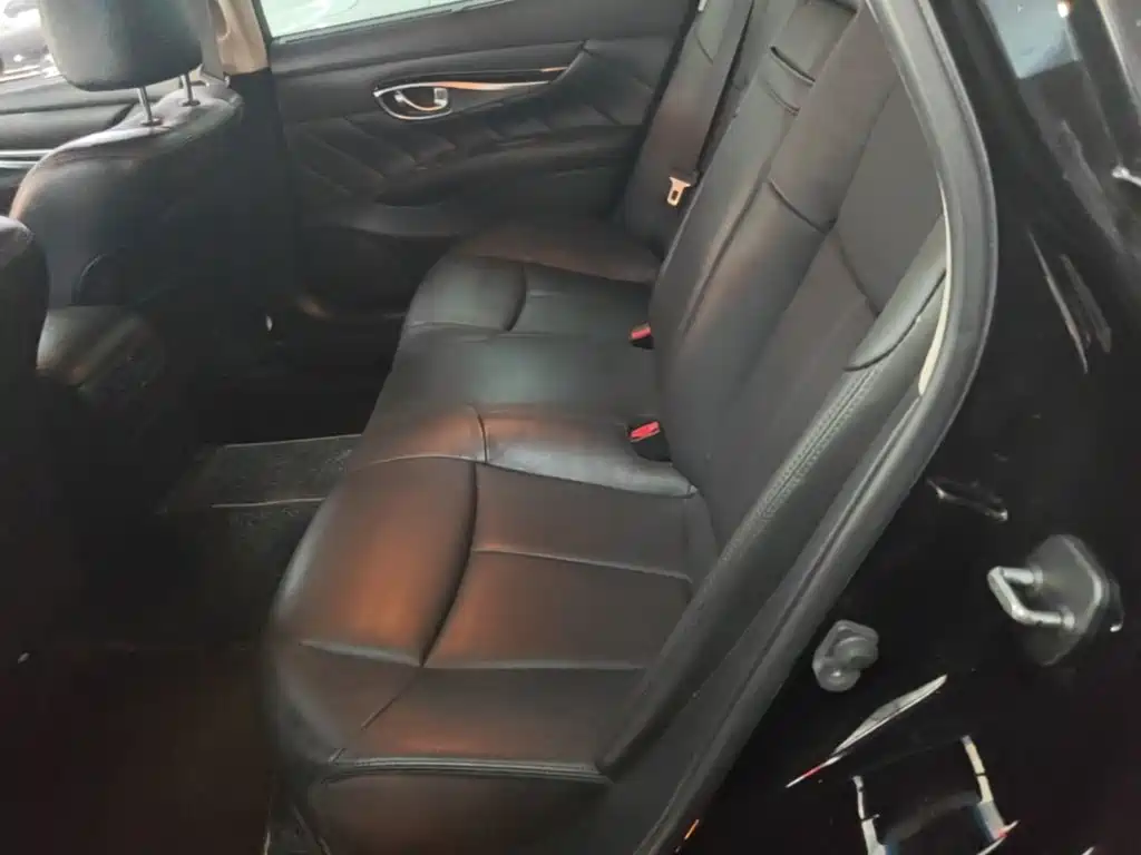 Infiniti Q70 — миниатюра 17