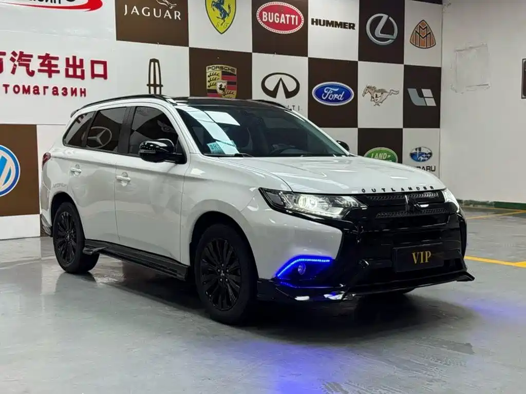 Mitsubishi Outlander — миниатюра 3