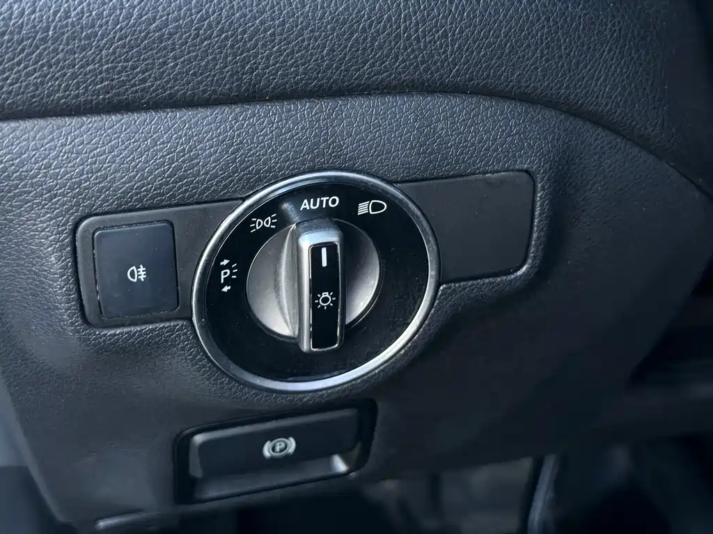 Mercedes-Benz GLA — миниатюра 10