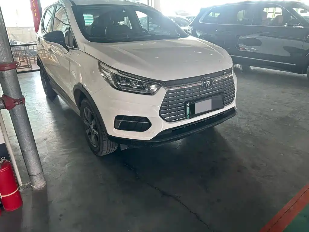 BYD Yuan EV — миниатюра 5