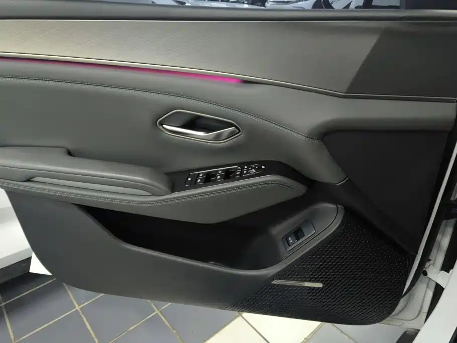 BYD Qin L — миниатюра 7