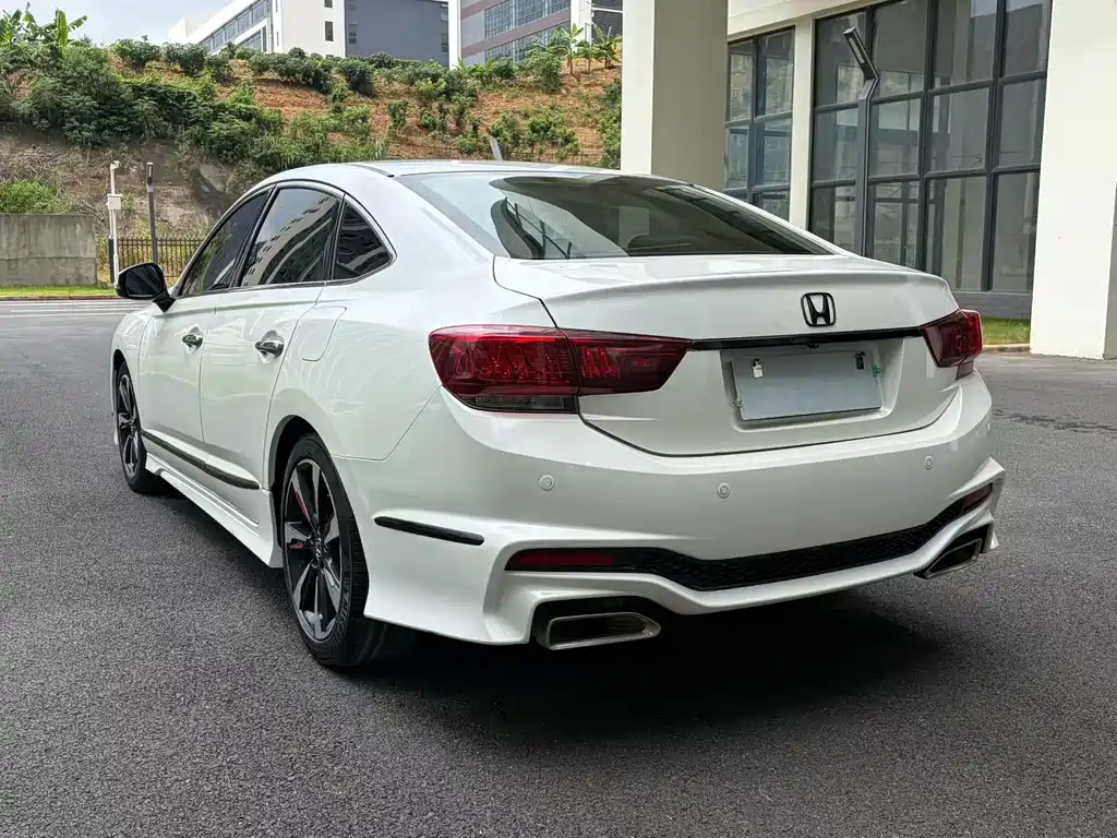 Honda Spirior — миниатюра 7