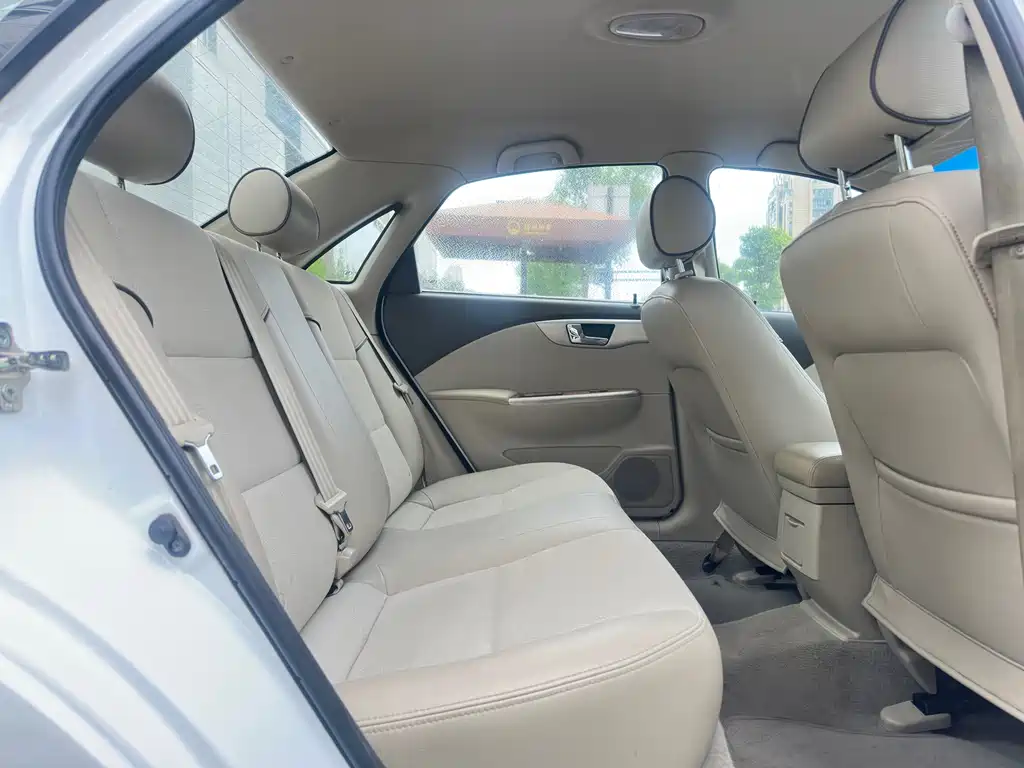 Buick Excelle 1.5L Auto Classic Type, фото 14