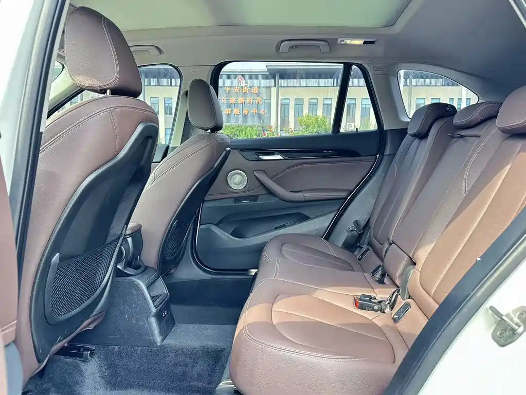 BMW X1 — миниатюра 5