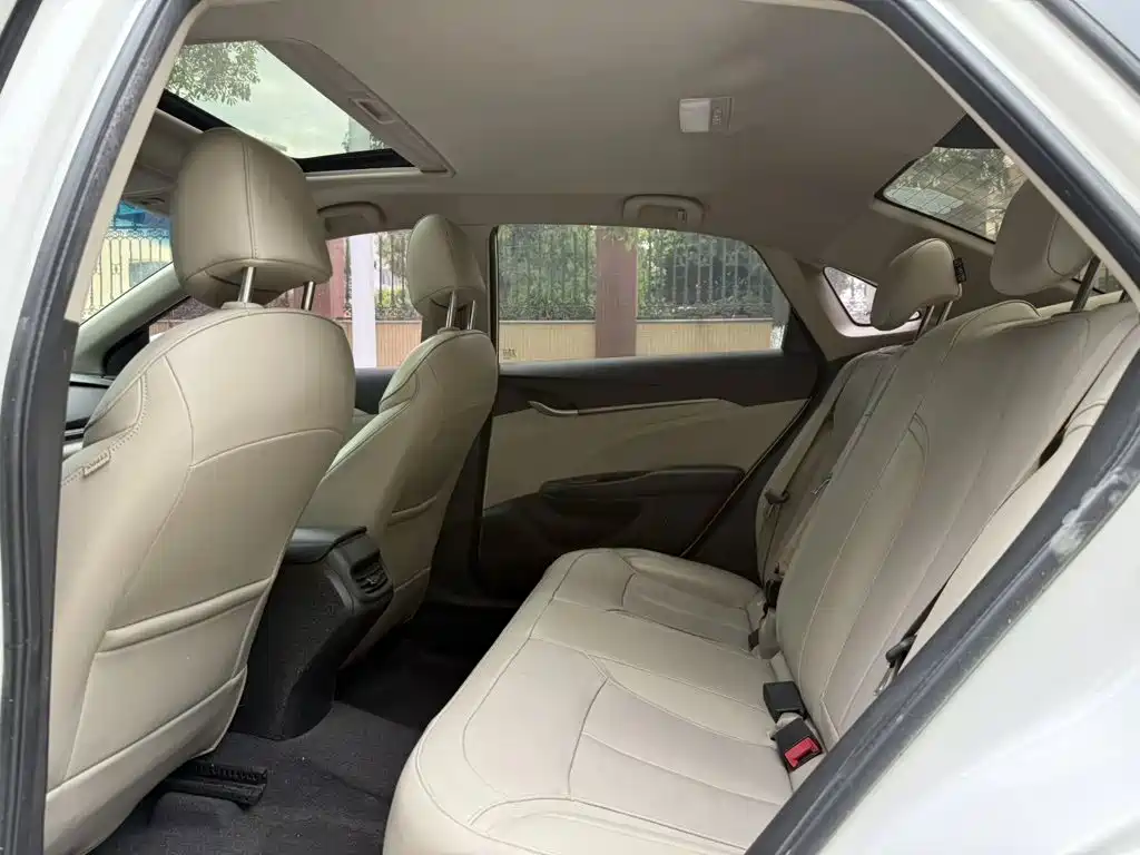 Buick Excelle — миниатюра 6