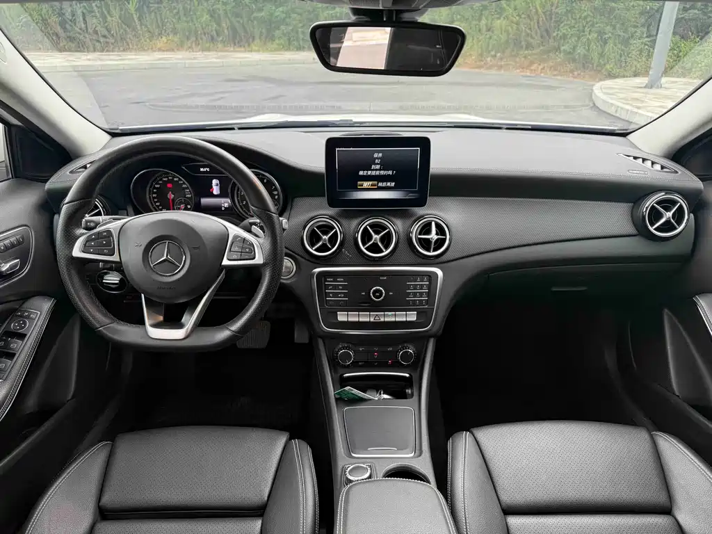Mercedes-Benz GLA — миниатюра 7