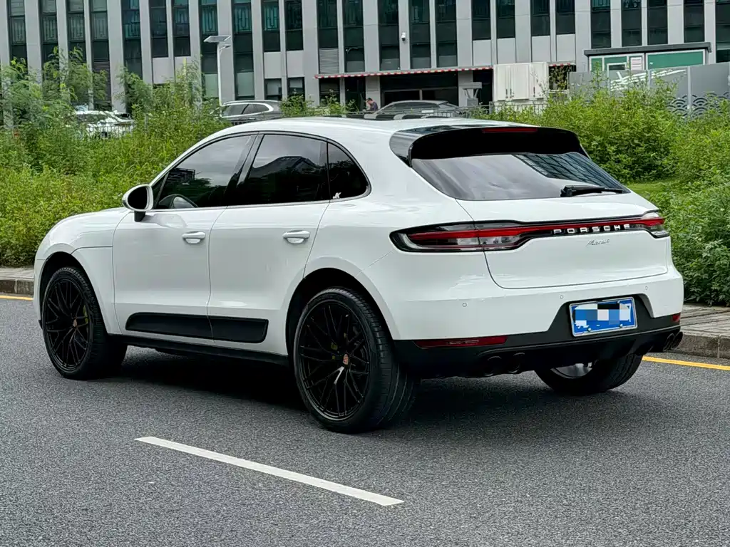 Porsche Macan — миниатюра 4