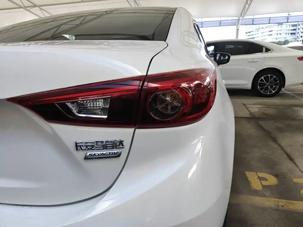 Mazda 3 Axela — миниатюра 8