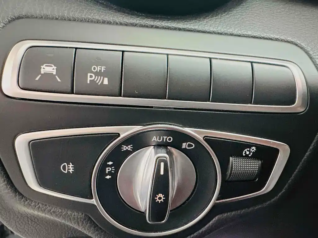 MERCEDES-BENZ C CLASS AMG