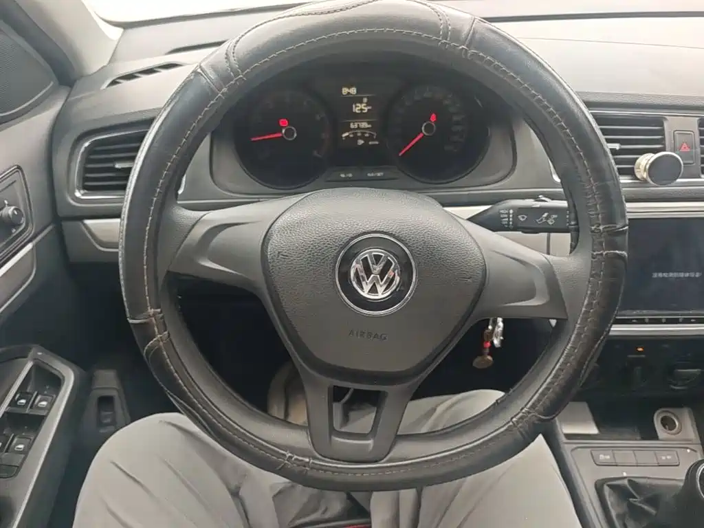 Volkswagen Lavida — миниатюра 11