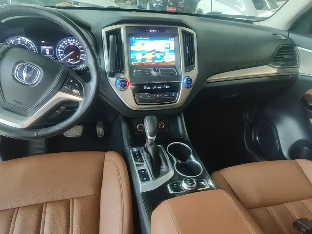 Changan CS95 — миниатюра 13