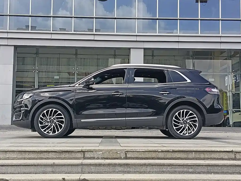Lincoln Nautilus (Import) — миниатюра 5