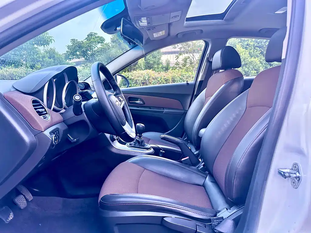 Chevrolet Cruze — миниатюра 11