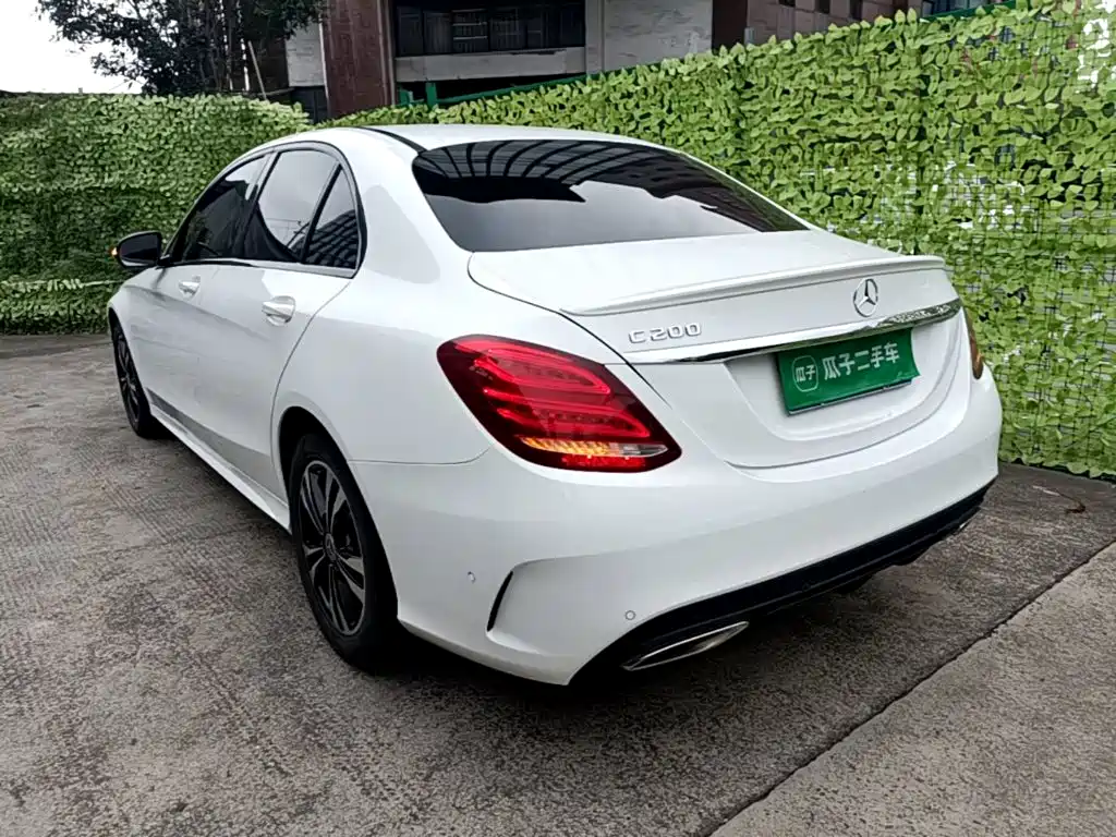 Mercedes-Benz C-Class — миниатюра 5