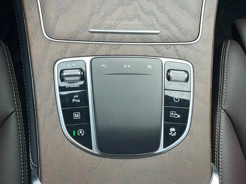 Mercedes-Benz GLC — миниатюра 11