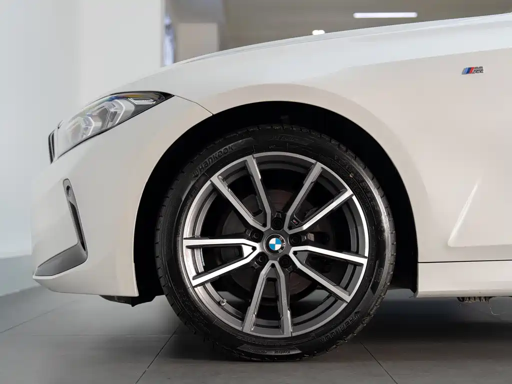 BMW 3 Series — миниатюра 8