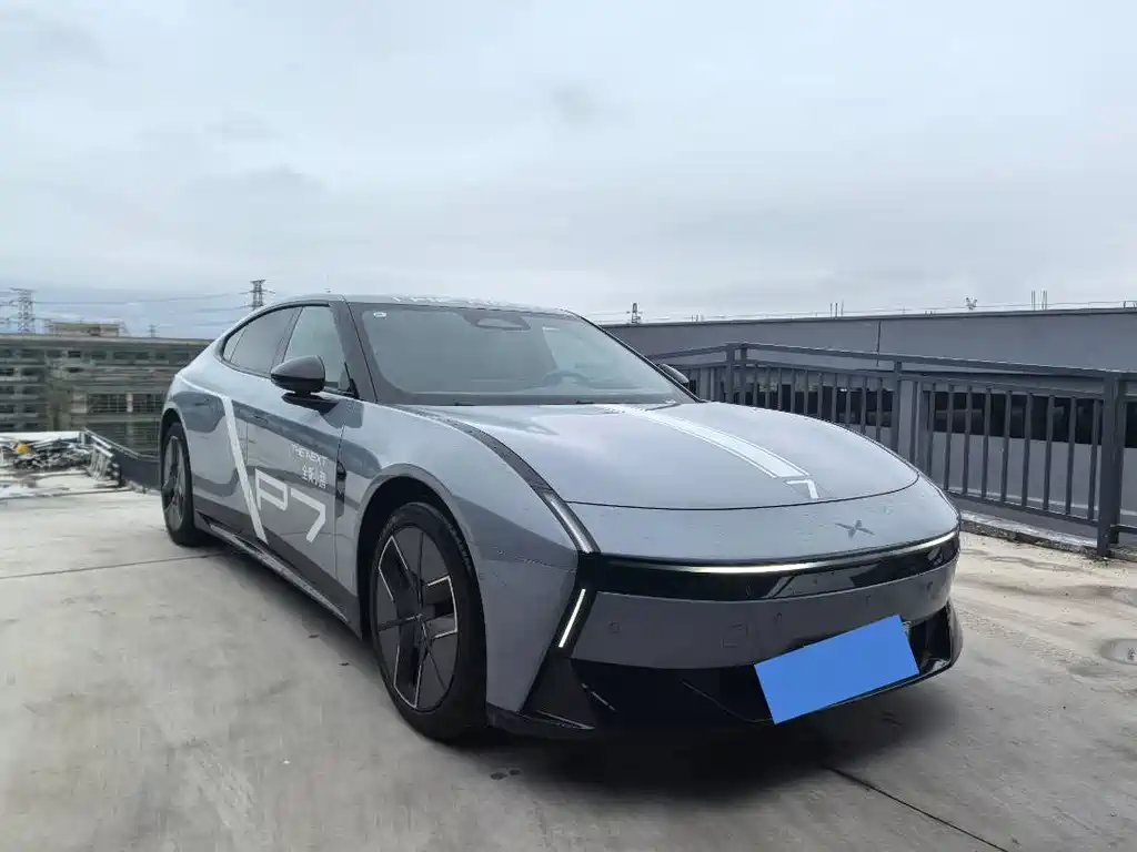 XPeng P7 — миниатюра 3