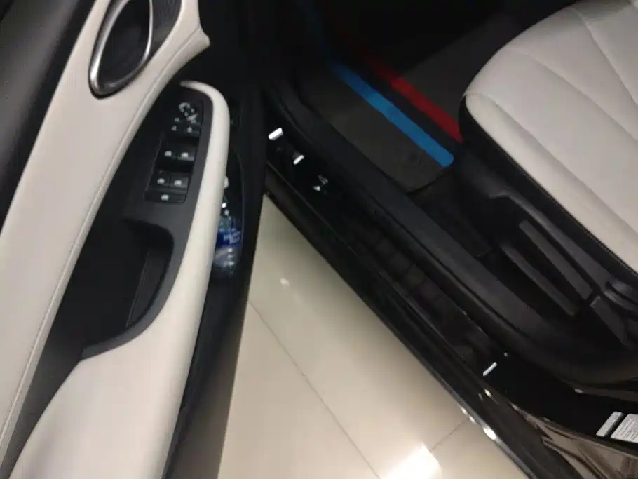 BYD Seal 05 DM-i — миниатюра 7
