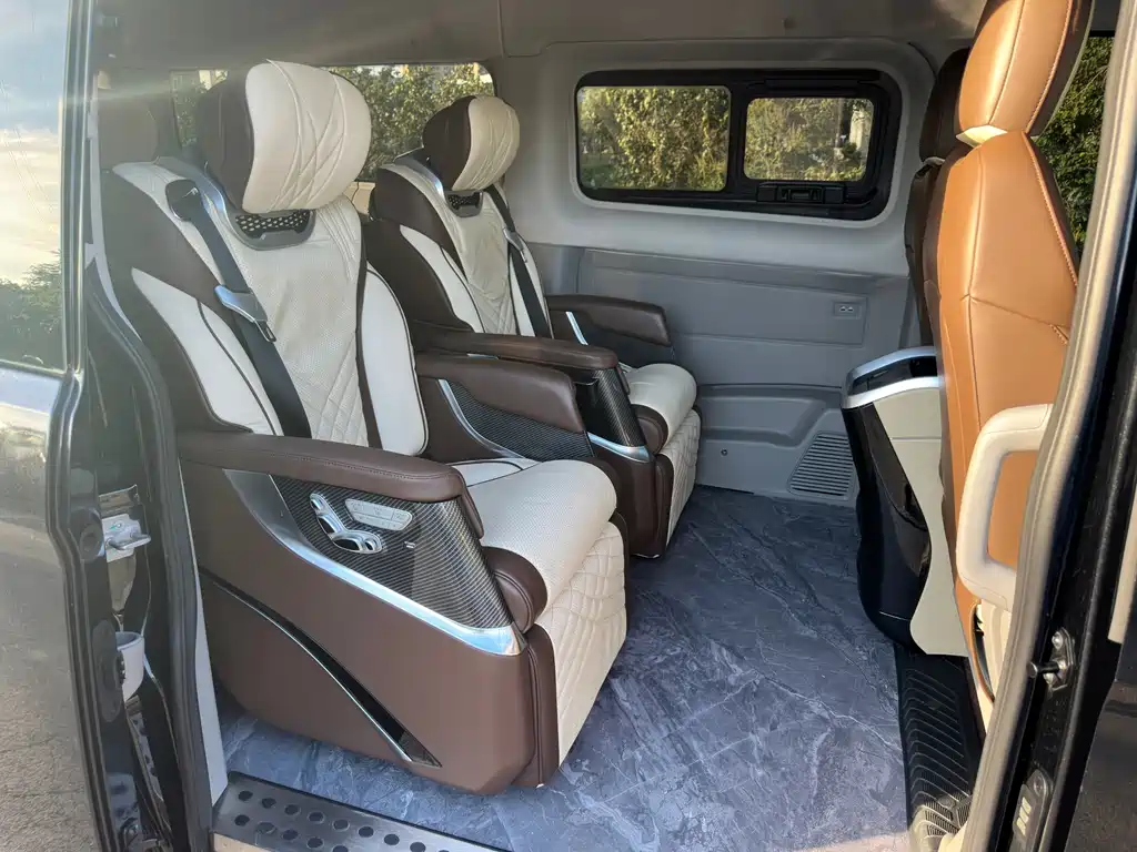 Ford Transit — миниатюра 15