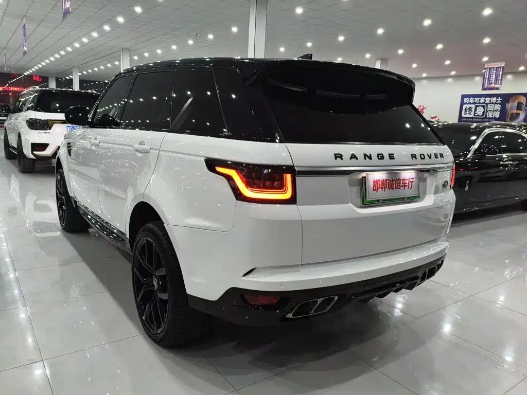 Land Rover Sport PHEV — миниатюра 6