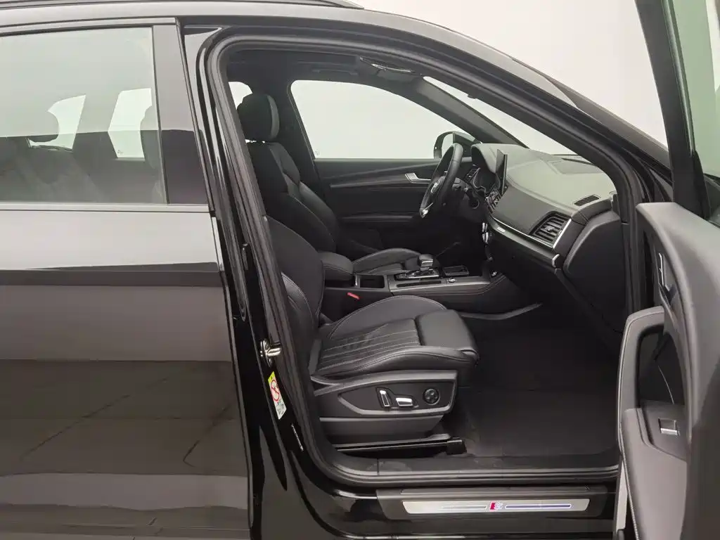 Audi Q5L — миниатюра 23