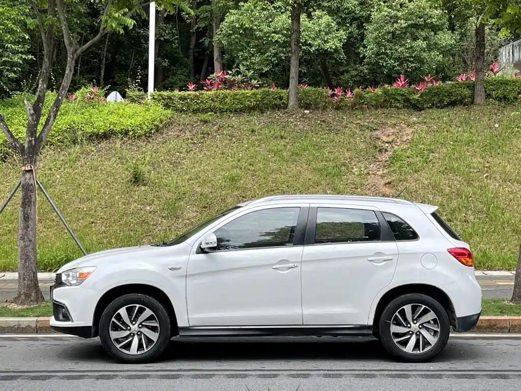 Mitsubishi ASX — миниатюра 3