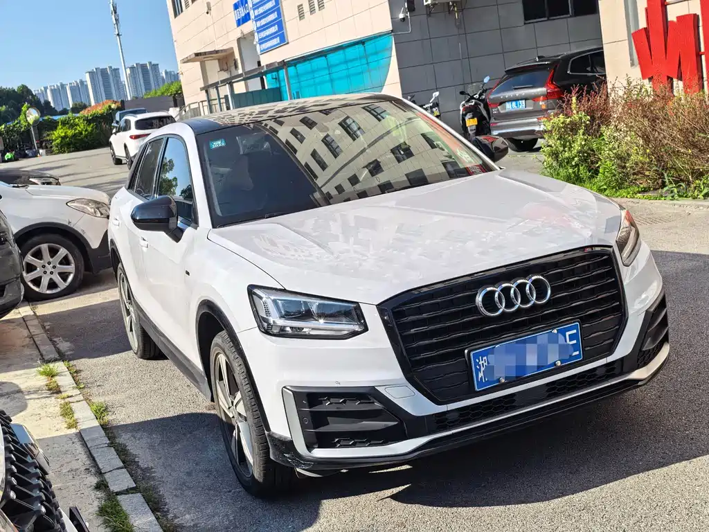 Audi Q2L — миниатюра 3