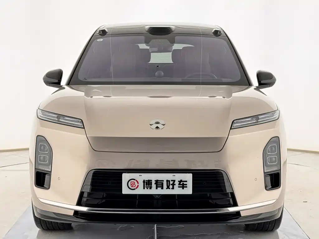 NIO ES8 — миниатюра 2