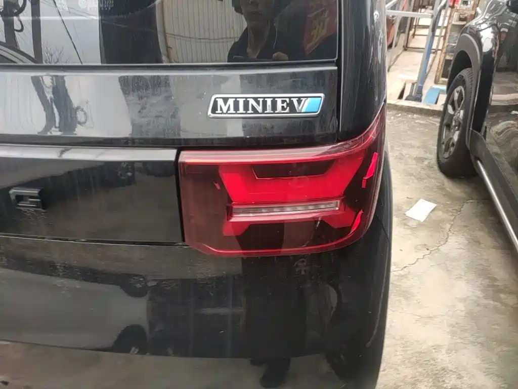 Wuling MINIEV — миниатюра 24