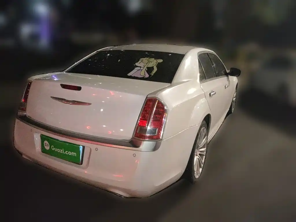 Chrysler 300C — миниатюра 4