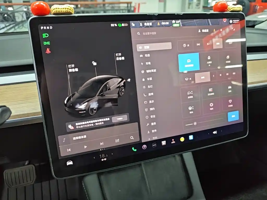 Tesla Model 3 — миниатюра 13