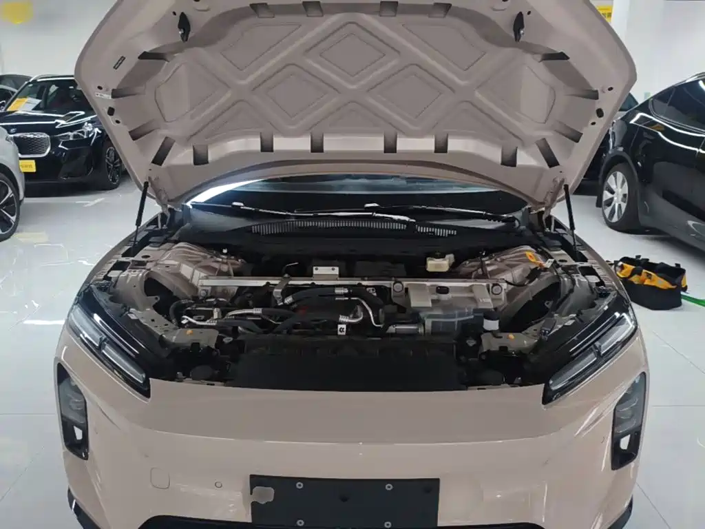 NIO ET5T — миниатюра 20