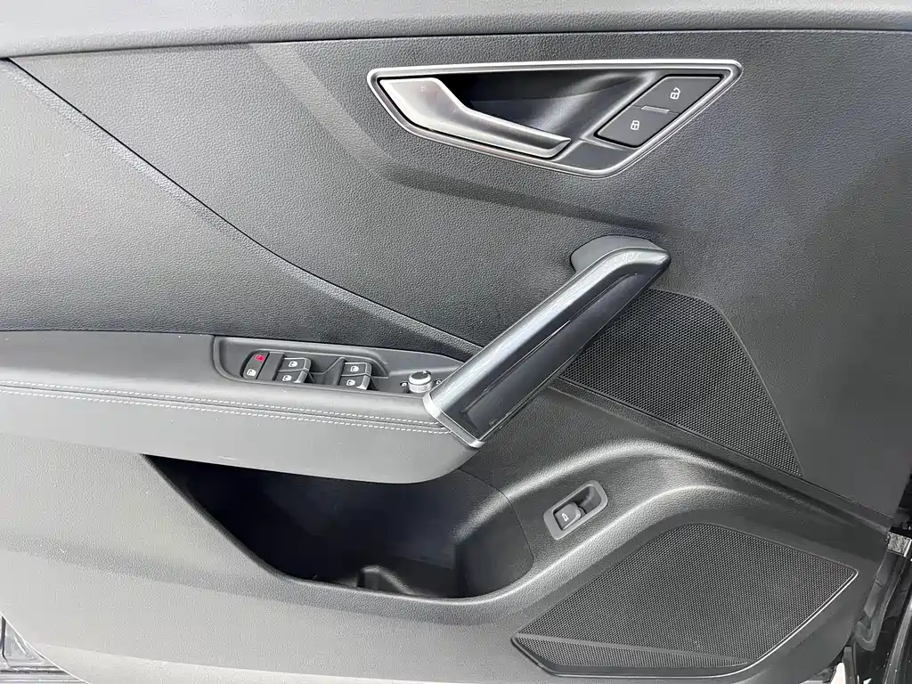 Audi Q2L — миниатюра 9