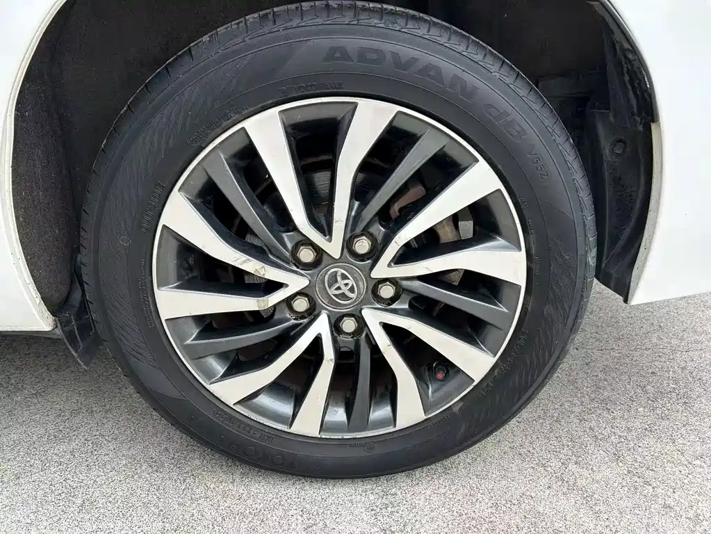 Toyota Corolla — миниатюра 16