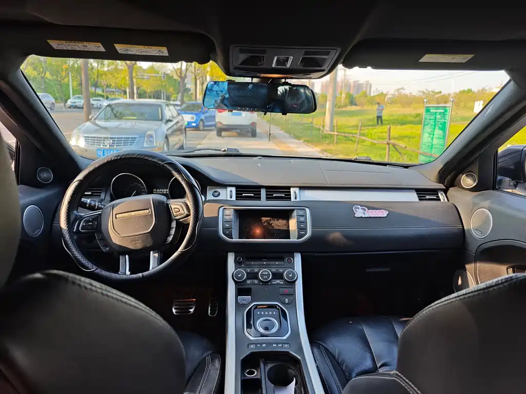 Land Rover Evoque (Import) — миниатюра 4